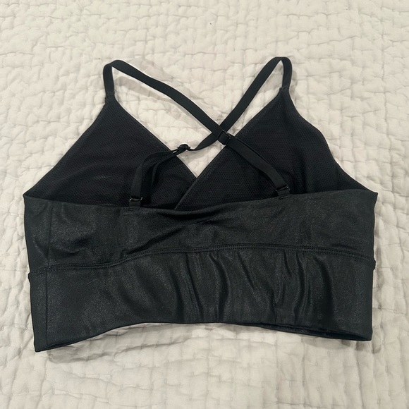 Nike leather look sports bra with removable pads and adjustable straps S - Picture 3 of 4